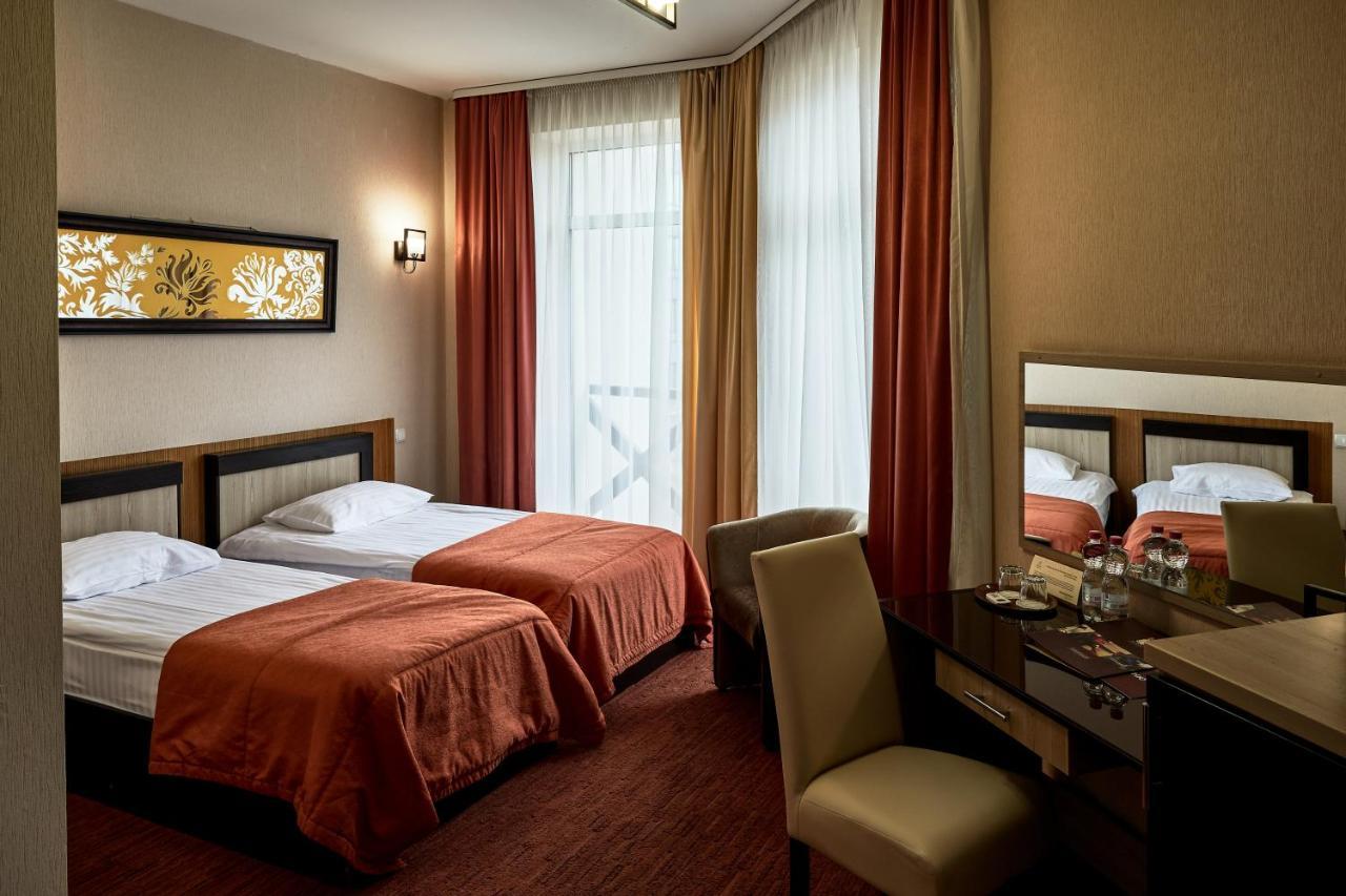 Optima Collection Park Hotel Ивано-Франкивск Стая снимка
