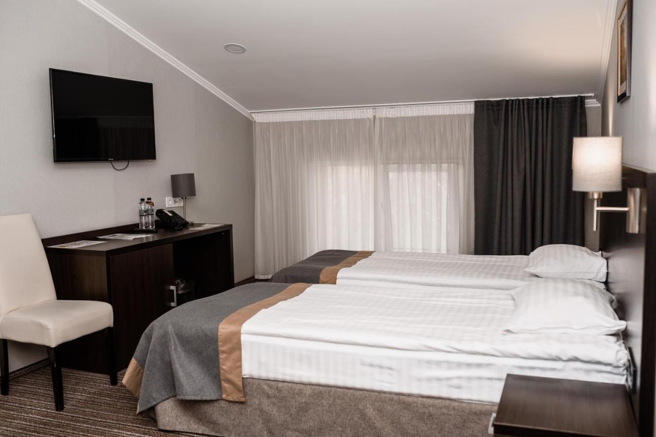 Optima Collection Park Hotel Ивано-Франкивск Екстериор снимка