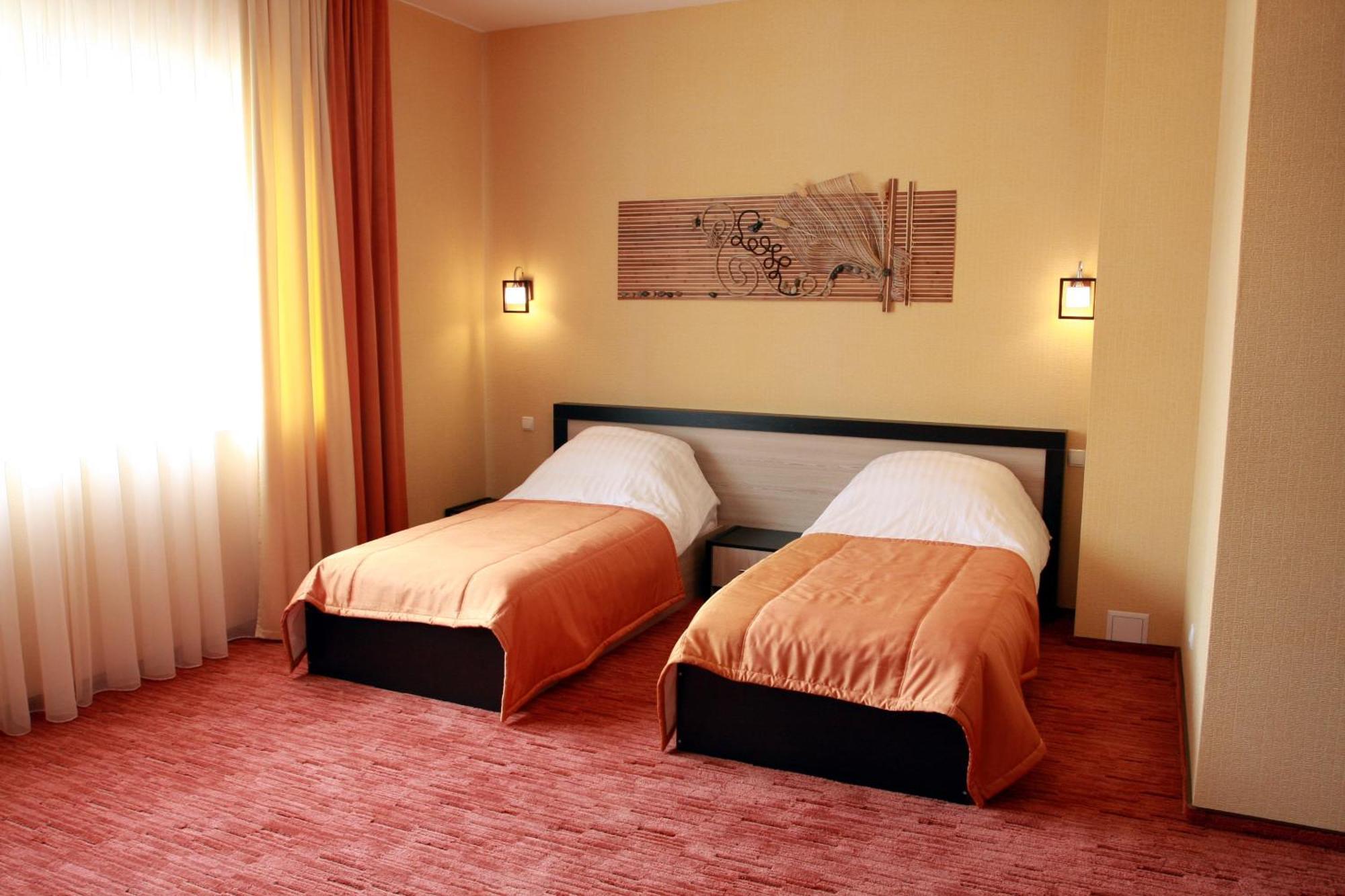 Optima Collection Park Hotel Ивано-Франкивск Стая снимка