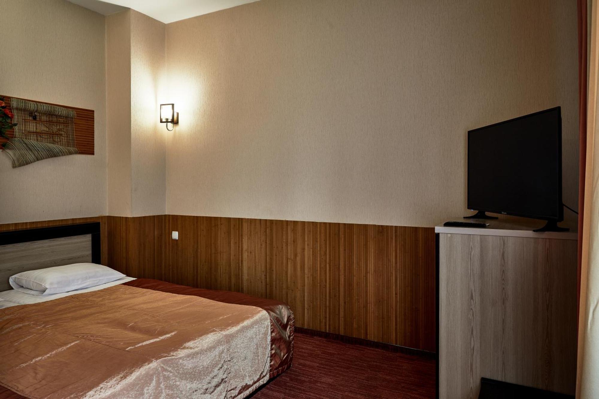 Optima Collection Park Hotel Ивано-Франкивск Стая снимка
