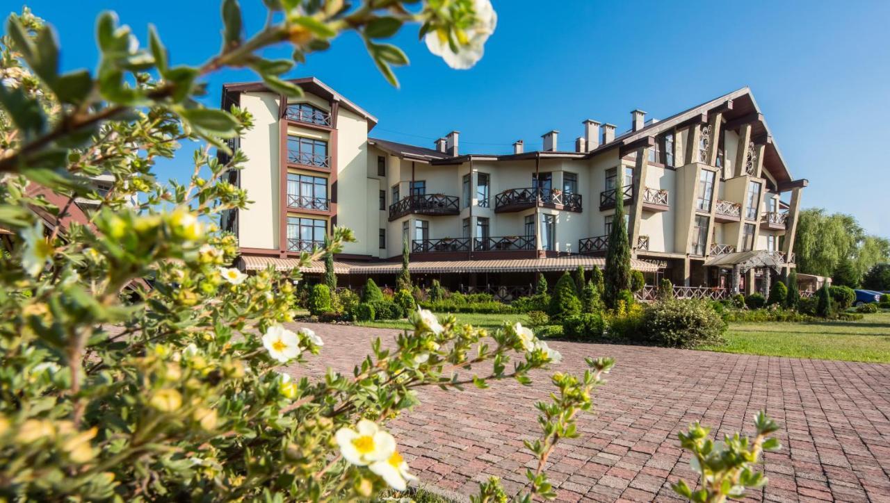 Optima Collection Park Hotel Ивано-Франкивск Екстериор снимка