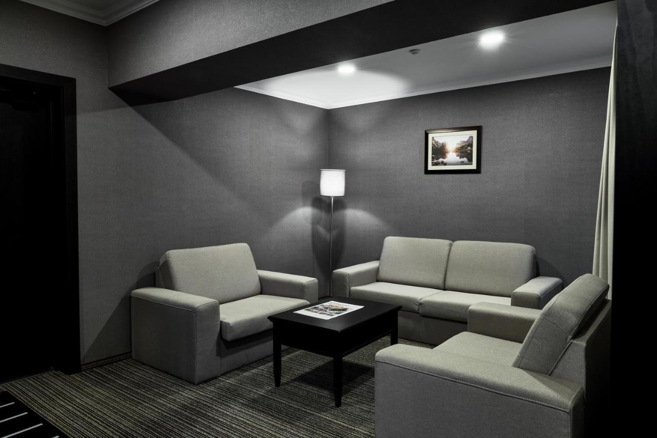 Optima Collection Park Hotel Ивано-Франкивск Екстериор снимка
